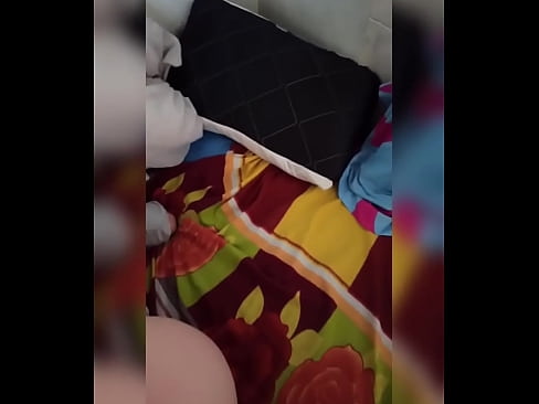 ❤️ Wandinogara naye anogara ega kumba nekuti murume wake anoenda kuzororo ini ndinotora mukana wekusvira nekuzadza mbongoro yake nemukaka. ❌  ❤